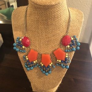 Colorful fashion necklace
